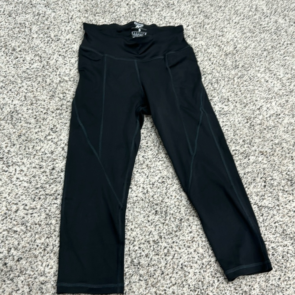 Reebok capris workout